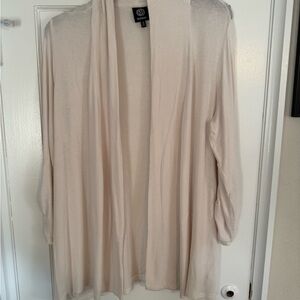 Cream Colored Cozy Women's Plus Size 1X Cream Sweater